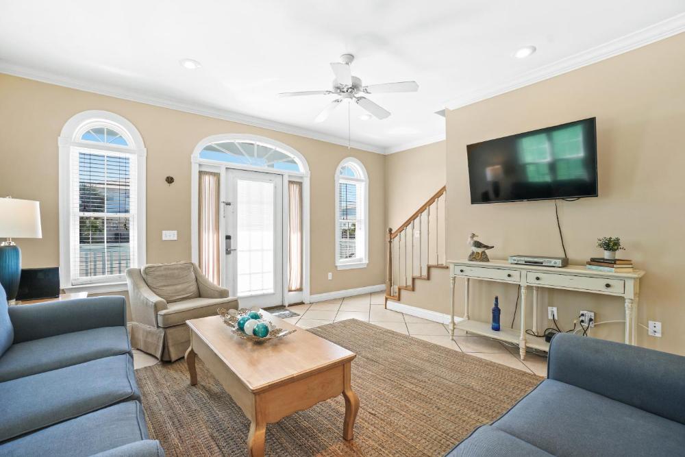 Summer Towne by Panhandle Getaways